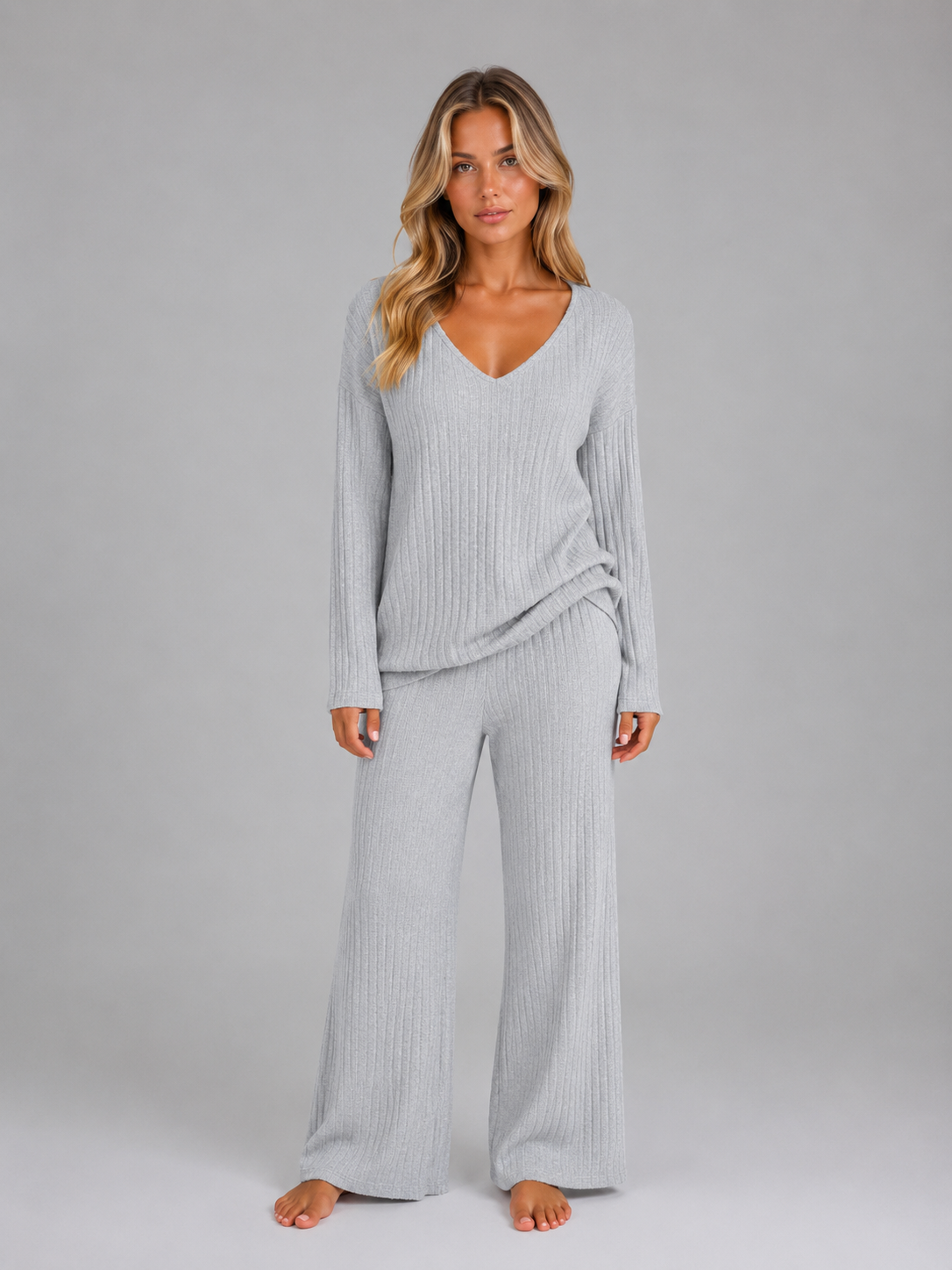 Feathorne Women's Poppy Knitted Lounge Set - ribbed knit detail close-up