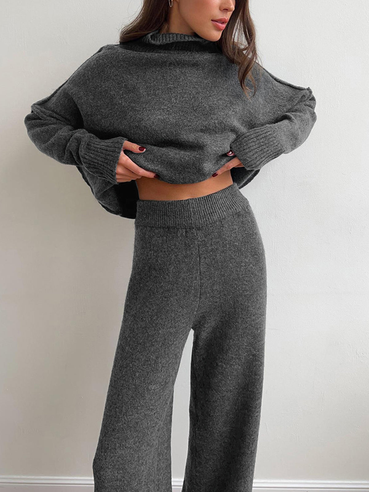 Feathorne Women's Oversized Turtleneck Knit Pants Set - view 8