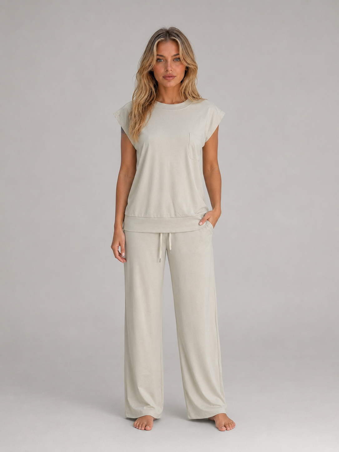 Feathorne Women's Maeve Two-Piece Lounge Set - top front view