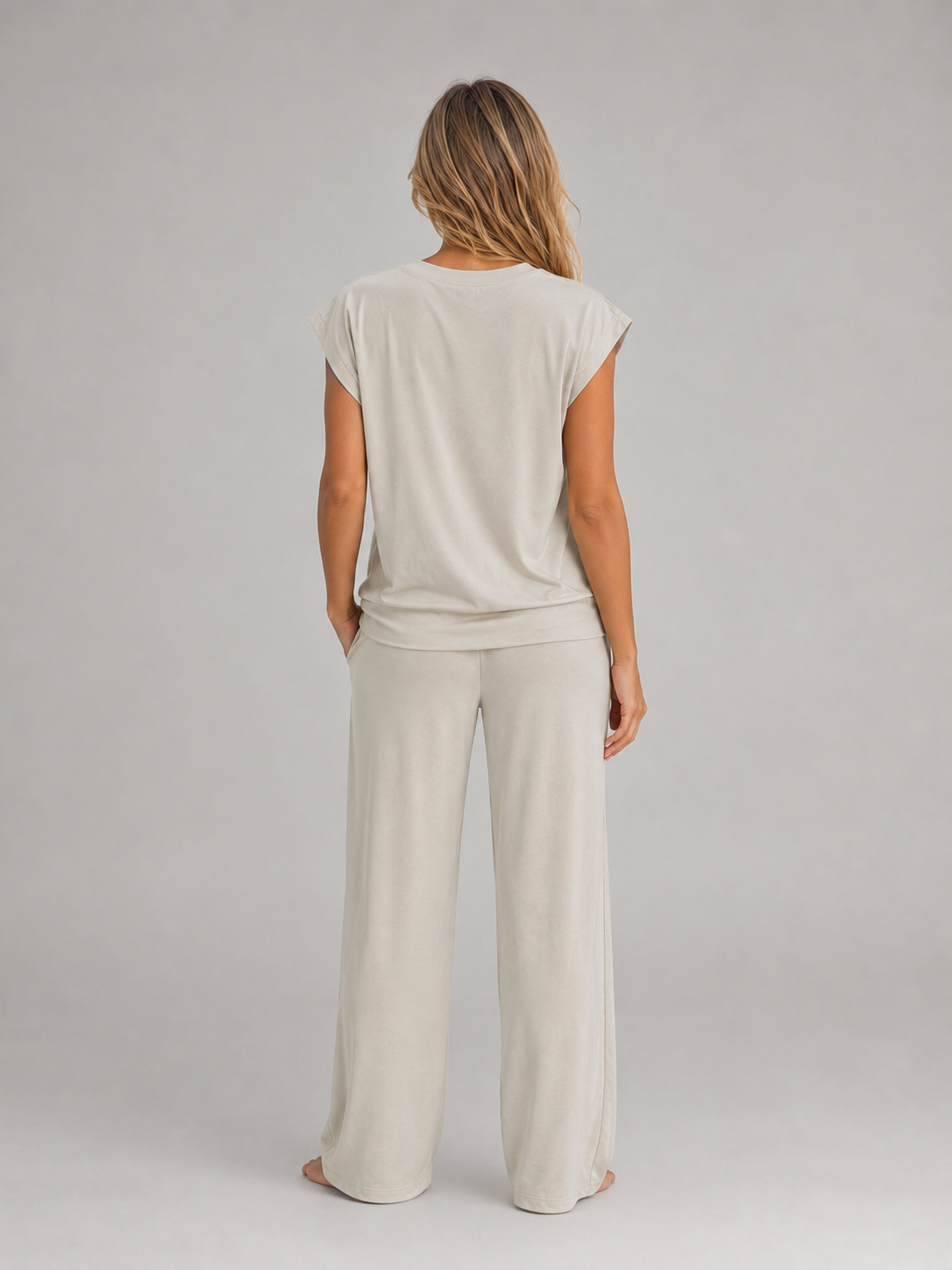 Feathorne Women's Maeve Two-Piece Lounge Set - full set styled front view